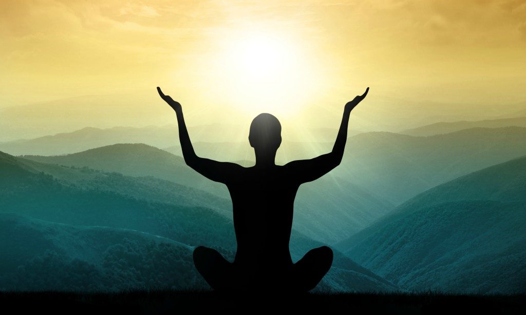 Corsi on-line: yoga, qi-gong, mindfulness (gratuiti o con donazione)