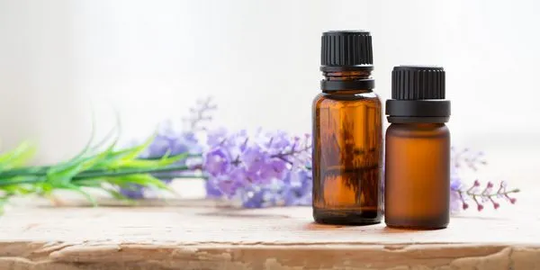 Oli essenziali: corso base con la naturopata Ramona Frisoni