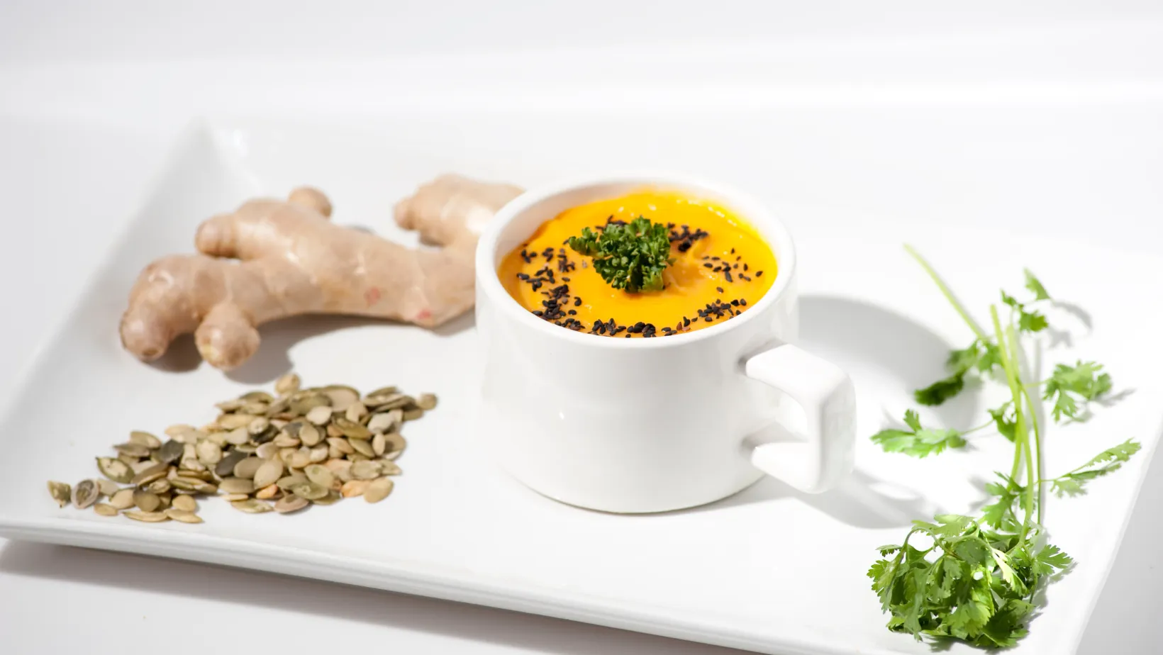 Ayurveda e alimentazione: conferenza gratuita con la Dott.ssa Barbara Bergnach